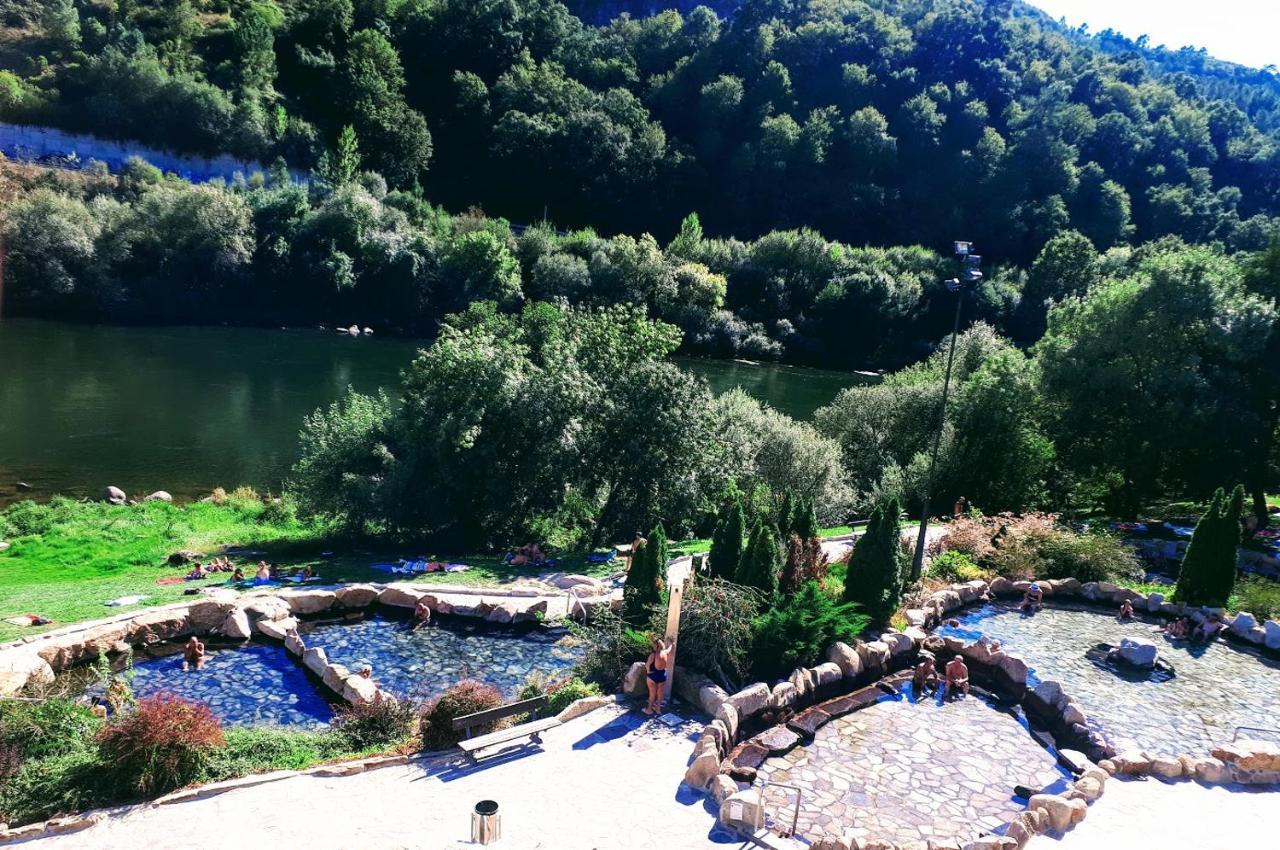 La Casa De Rocas - En La Ribeira Sacra Hébergement de vacances